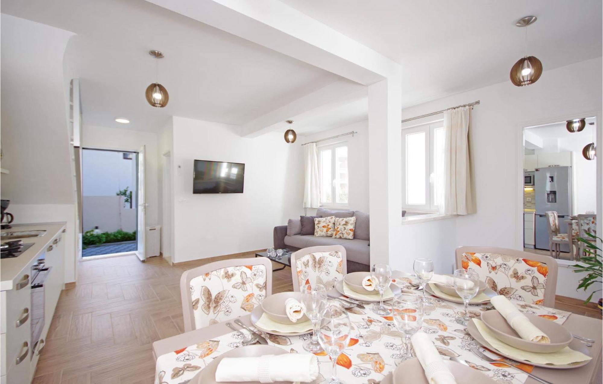 Awesome Home In Drvenik With Wifi Esterno foto